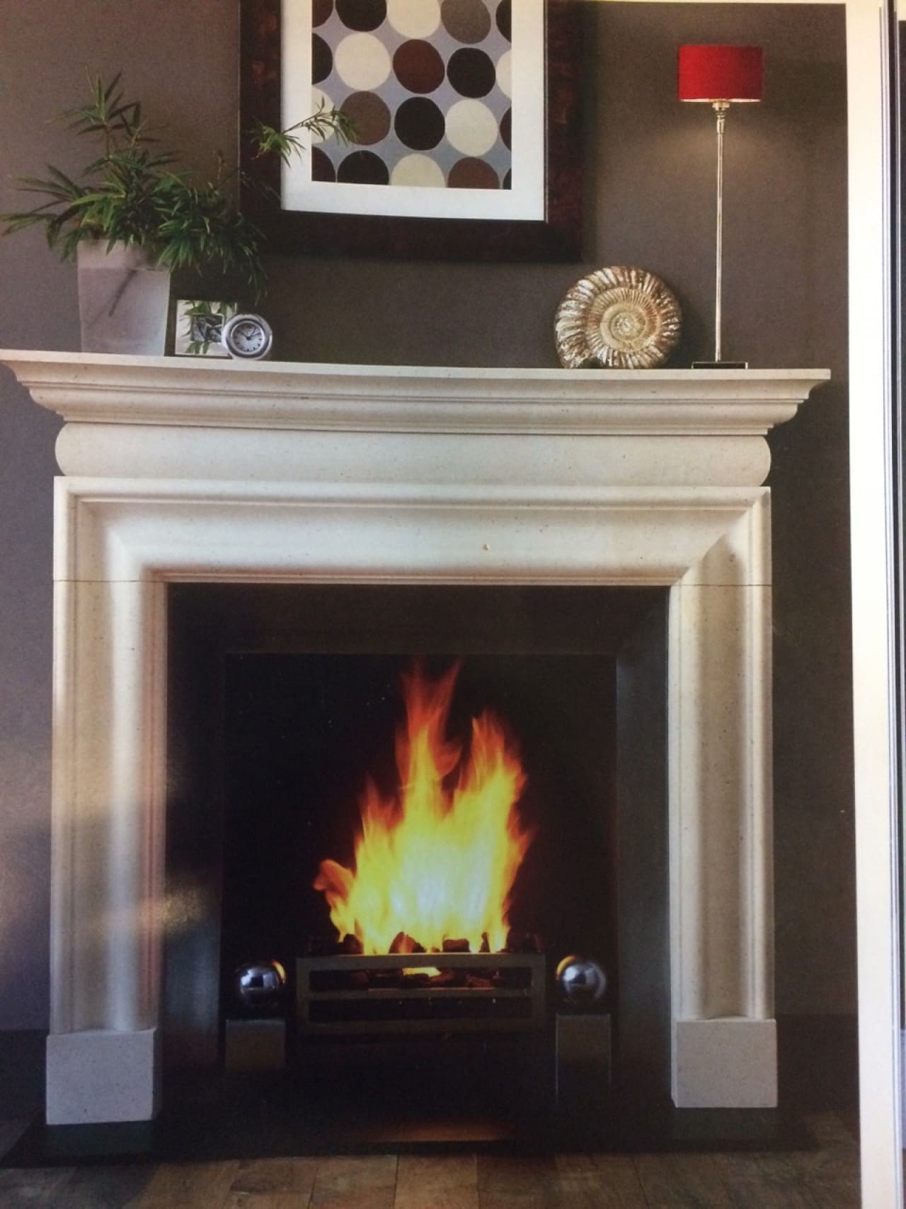 A tile fireplace with a DPD system or a traditional tile fireplace?