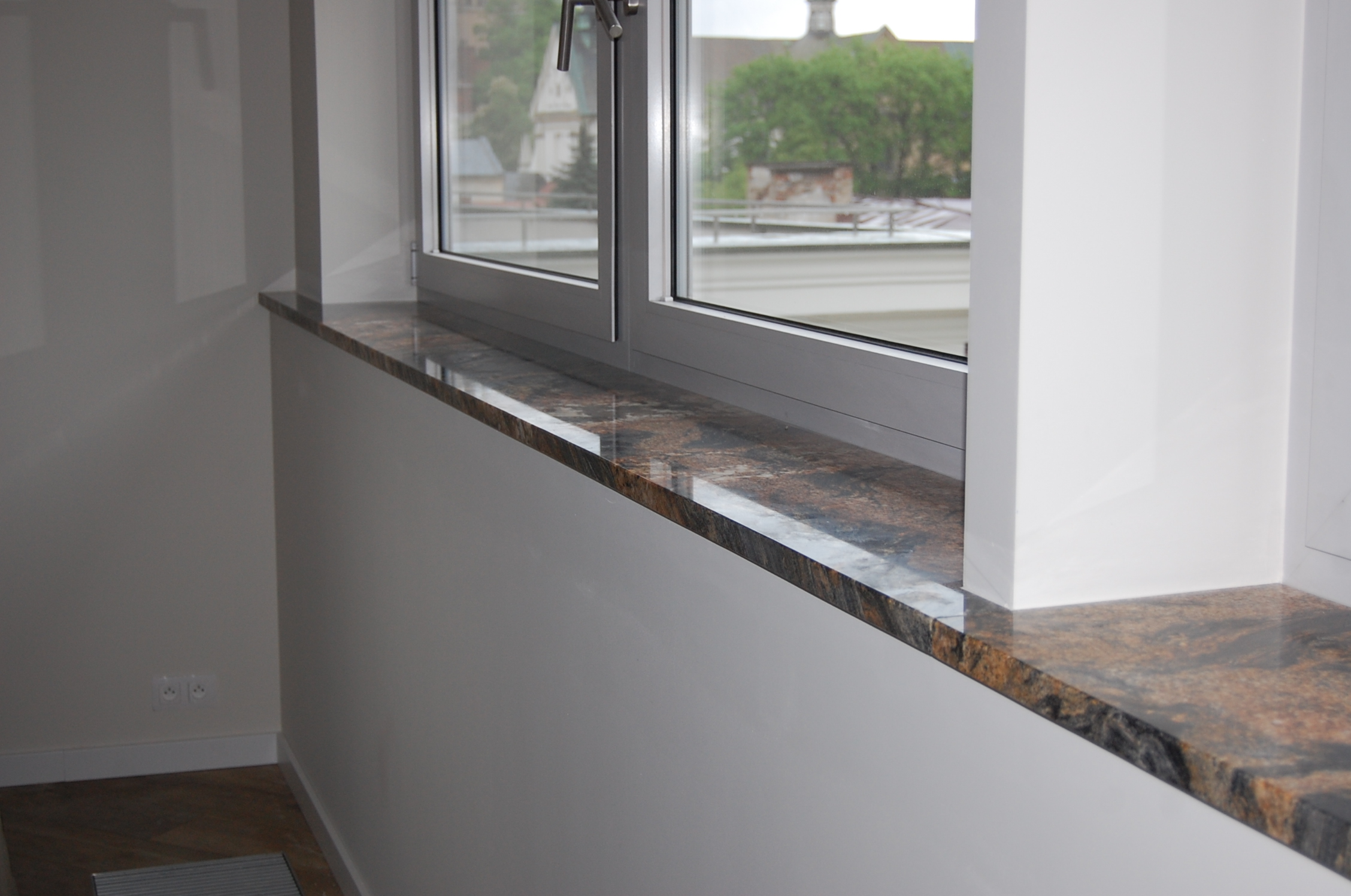 How to install a conglomerate window sill?