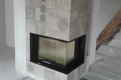 Kominki zabudowane kaflami