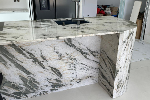 Wyspa z kwarcytu brazylijskiego